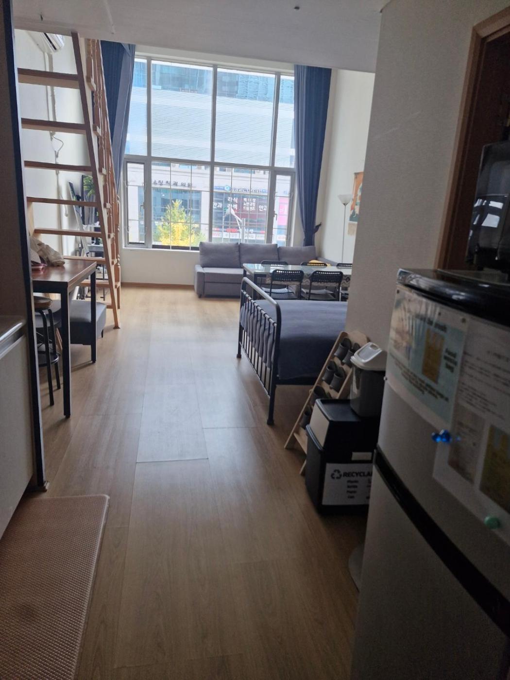 Hongdae Residence - 1Min From Hongik Uni Station Exit #1 Seul Esterno foto